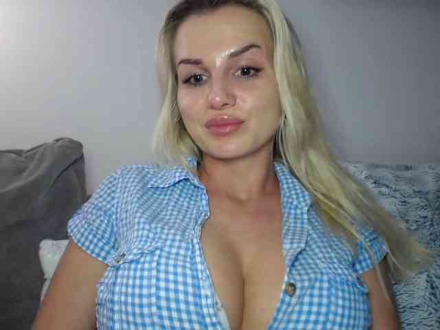 CorneliaSweet webcam