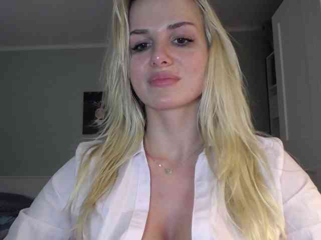 CorneliaSweet webcam