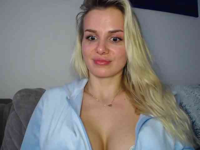 CorneliaSweet webcam