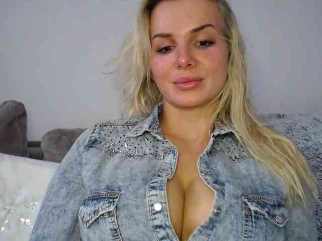 CorneliaSweet webcam