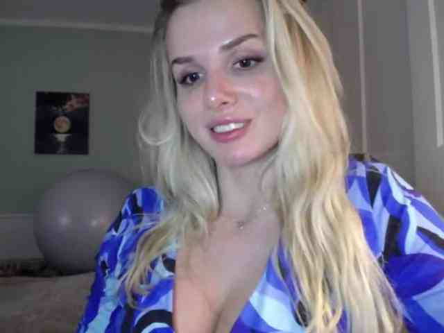 CorneliaSweet webcam