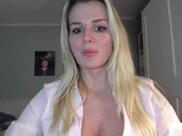 CorneliaSweet webcam