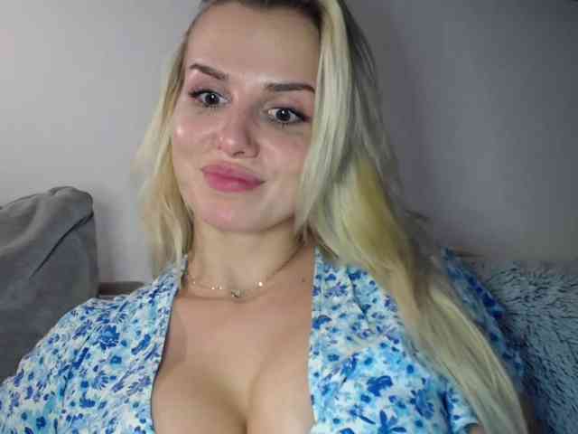 CorneliaSweet webcam