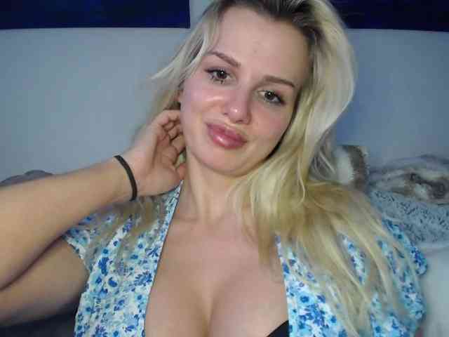 CorneliaSweet webcam