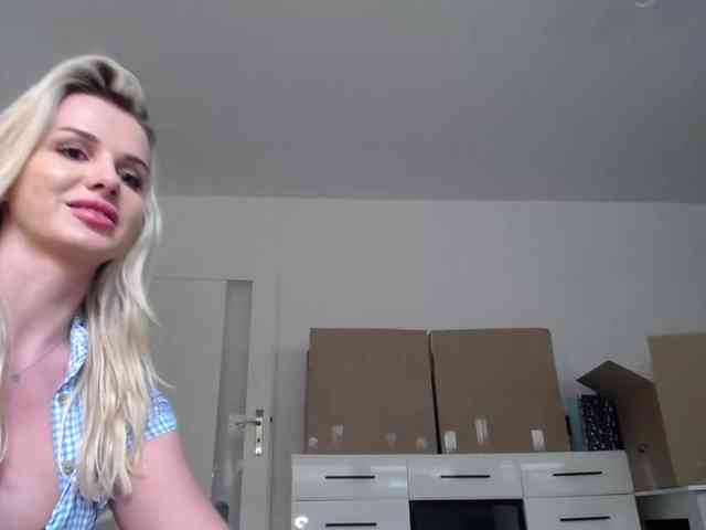 CorneliaSweet webcam