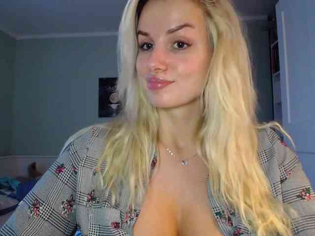 CorneliaSweet webcam