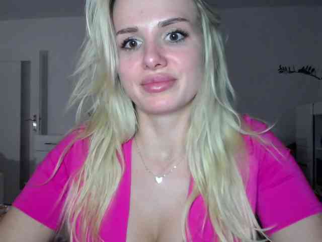 CorneliaSweet webcam