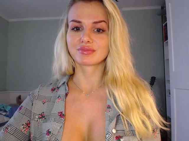 CorneliaSweet webcam