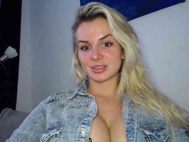 CorneliaSweet webcam