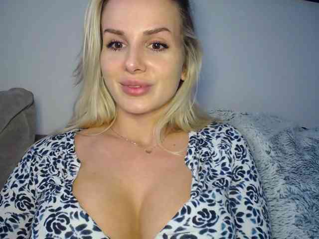 CorneliaSweet webcam