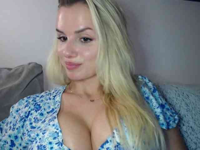 CorneliaSweet webcam