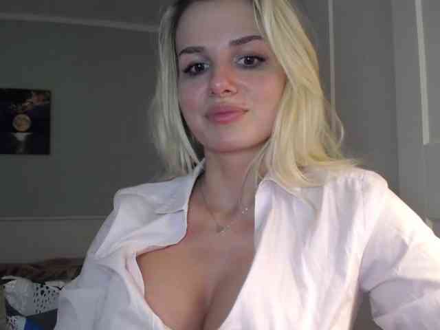 CorneliaSweet webcam