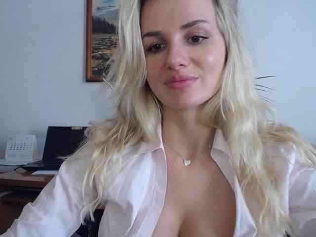 CorneliaSweet webcam