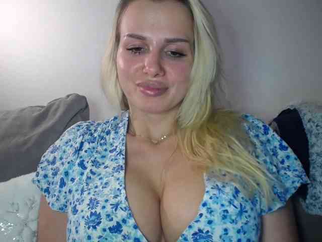 CorneliaSweet webcam