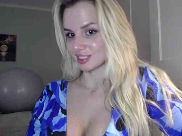 CorneliaSweet webcam