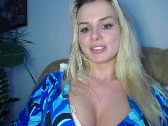 CorneliaSweet webcam