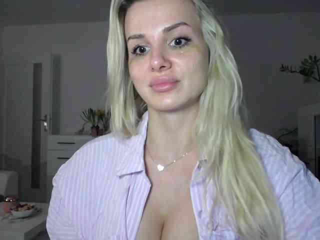 CorneliaSweet webcam