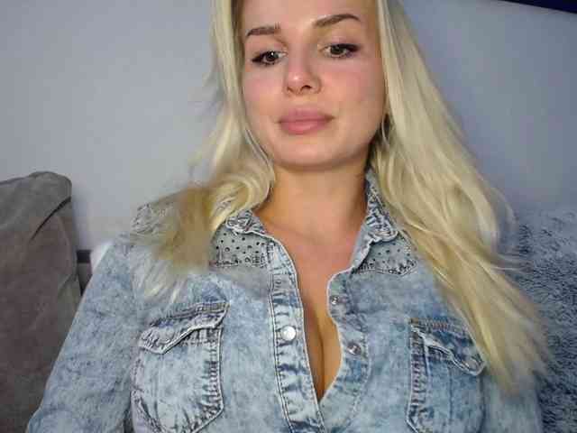 CorneliaSweet webcam