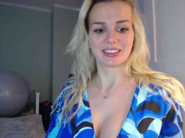 CorneliaSweet webcam