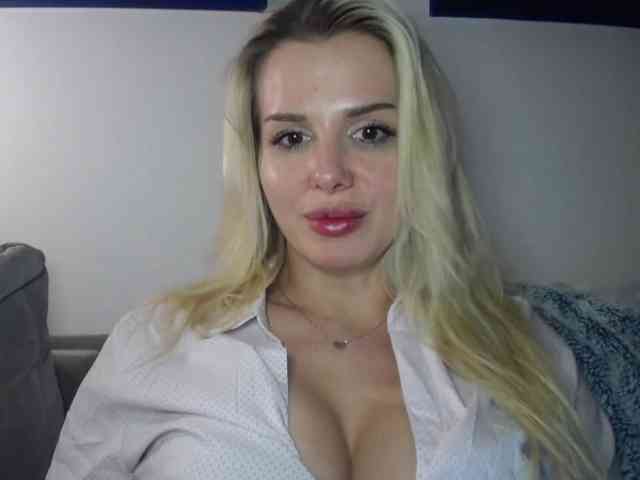 CorneliaSweet webcam