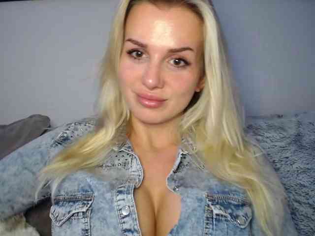 CorneliaSweet webcam