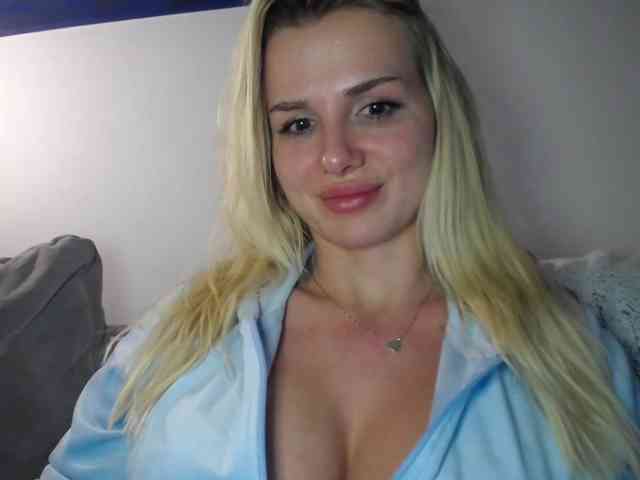 CorneliaSweet webcam