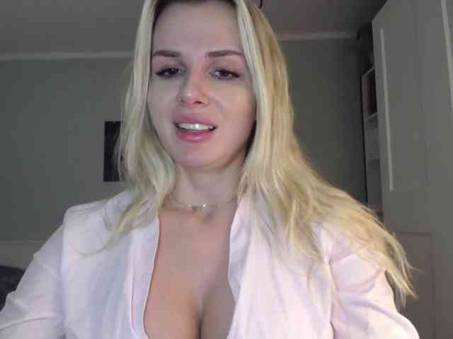 CorneliaSweet webcam