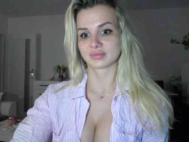 CorneliaSweet webcam