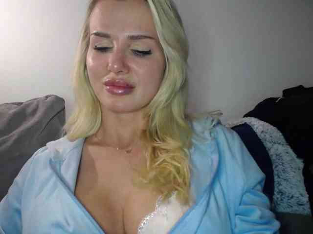 CorneliaSweet webcam