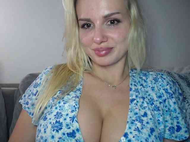 CorneliaSweet webcam