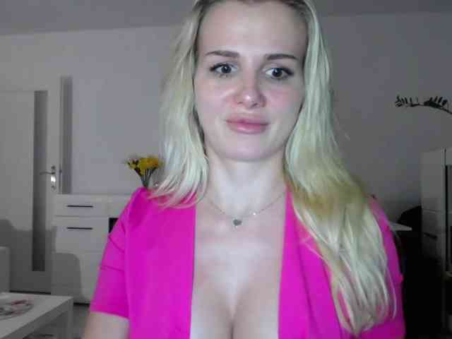 CorneliaSweet webcam