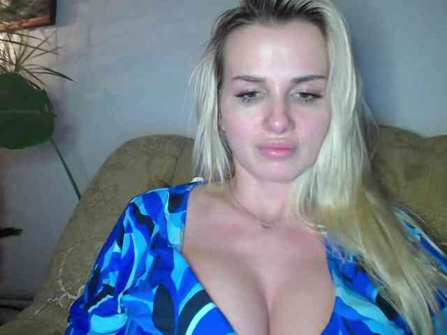 CorneliaSweet webcam