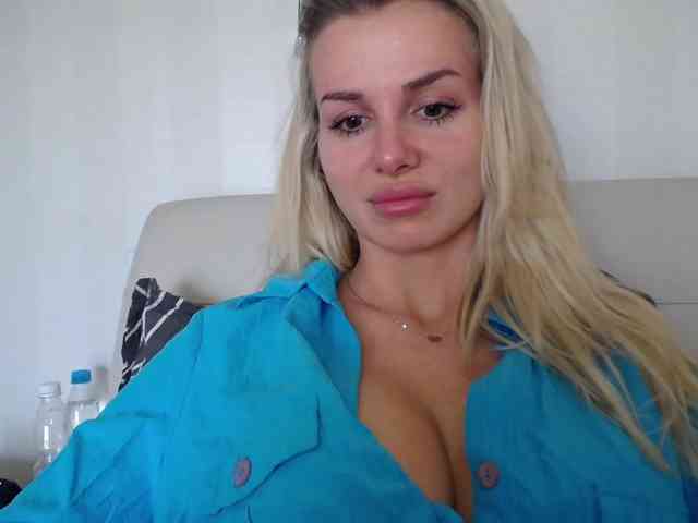 CorneliaSweet webcam