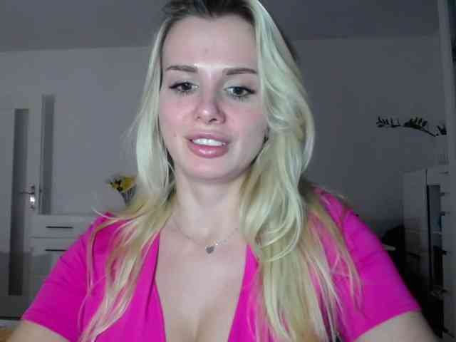 CorneliaSweet webcam