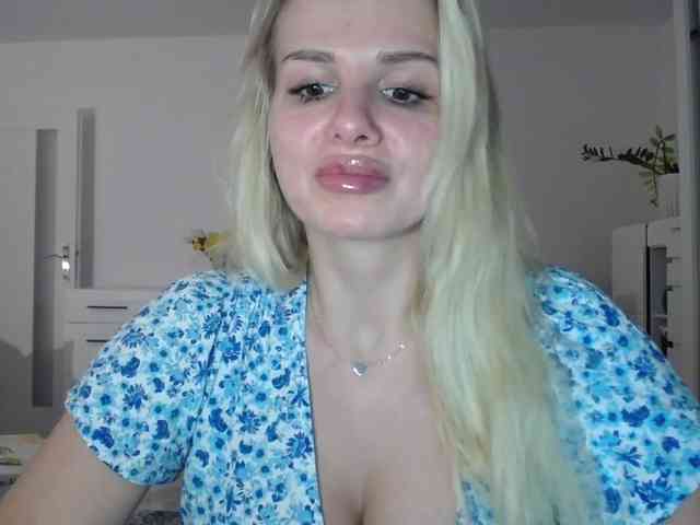 CorneliaSweet webcam