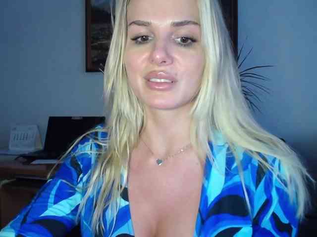 CorneliaSweet webcam