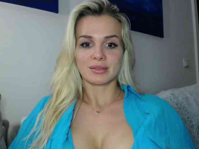 CorneliaSweet webcam