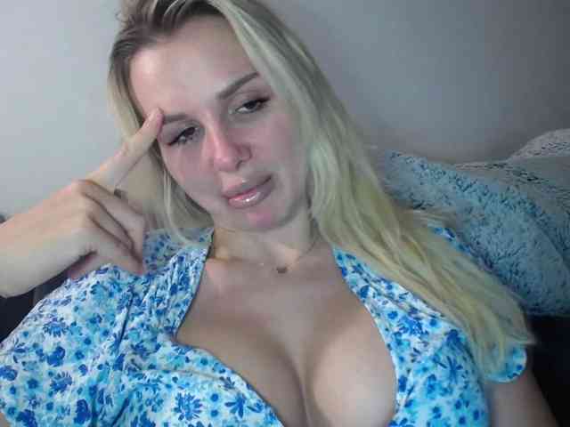 CorneliaSweet webcam