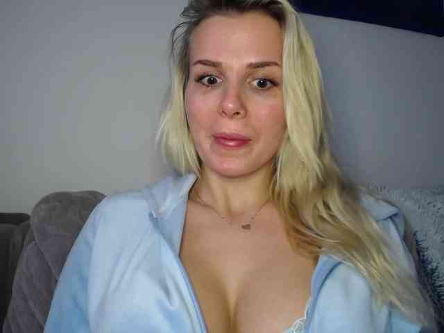 CorneliaSweet webcam