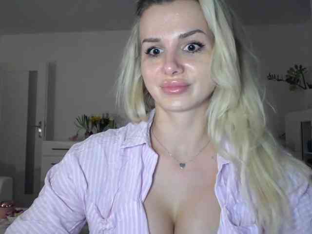 CorneliaSweet webcam