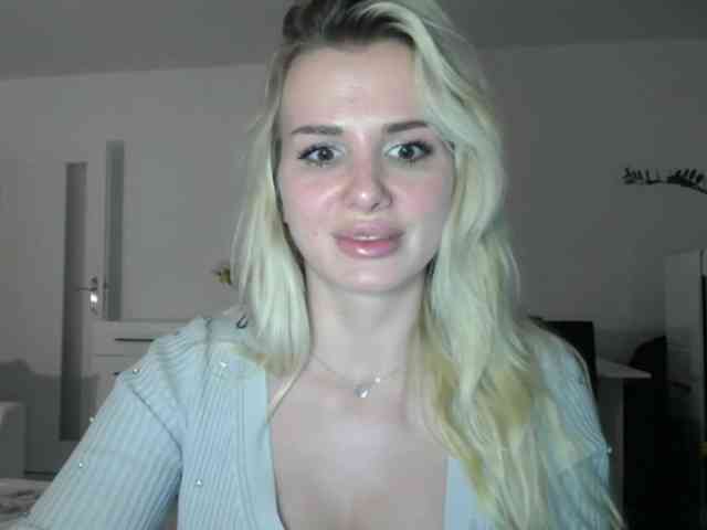 CorneliaSweet webcam