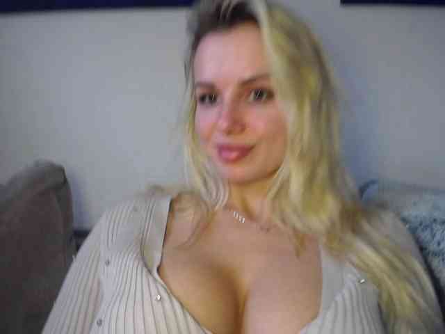 CorneliaSweet webcam