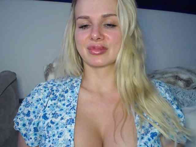 CorneliaSweet webcam