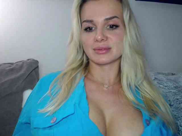 CorneliaSweet webcam