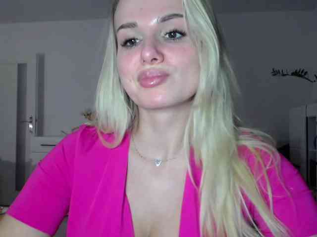 CorneliaSweet webcam