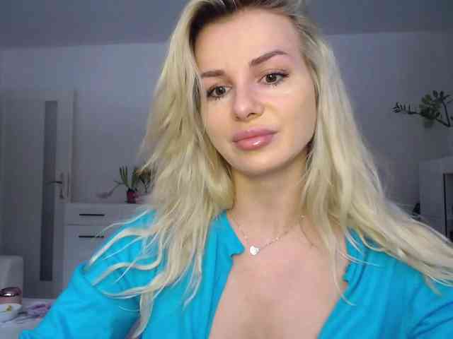 CorneliaSweet webcam