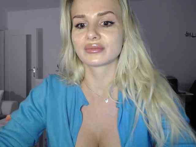 CorneliaSweet webcam