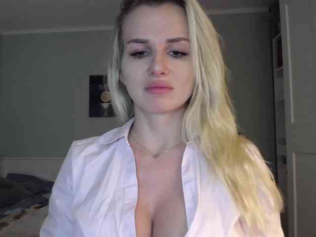 CorneliaSweet webcam