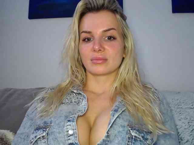 CorneliaSweet webcam