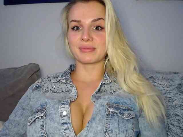 CorneliaSweet webcam